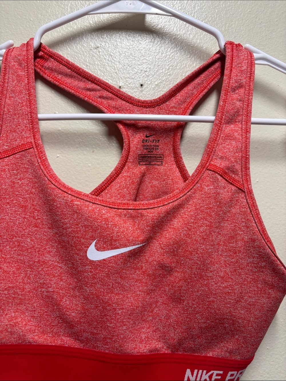 Nike Pro Heathered Coral-Red Racerback Sports Bra medium - Picture 2 of 3